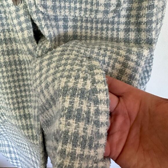 Viceyla pale blue plaid L/S Shacket - Picture 8 of 11